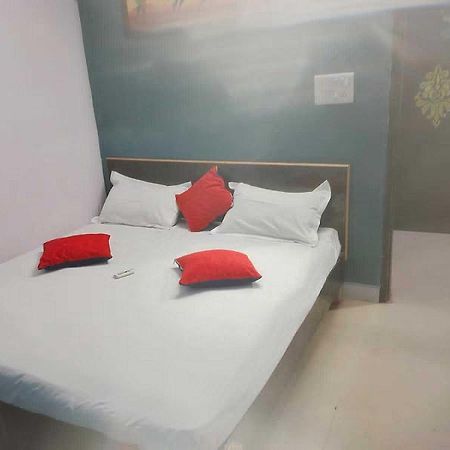 Hotel O Rl Residency Ghaziabad Exteriör bild