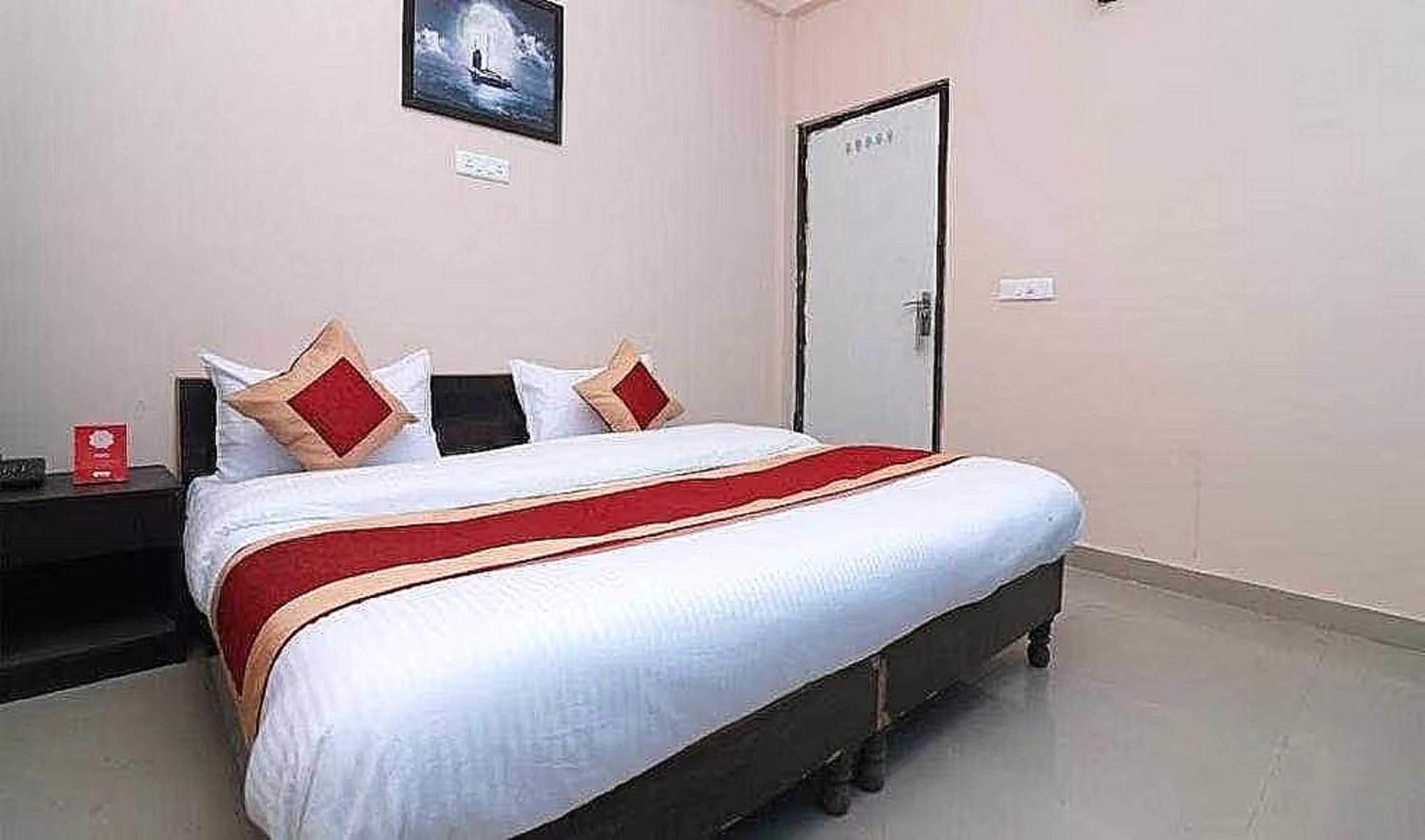 Hotel O Rl Residency Ghaziabad Exteriör bild