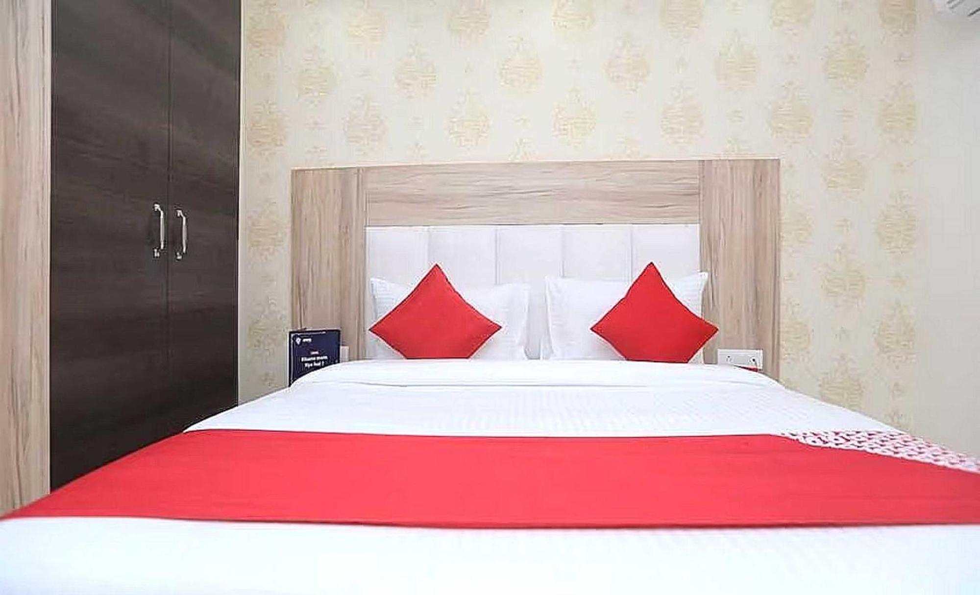 Hotel O Rl Residency Ghaziabad Exteriör bild