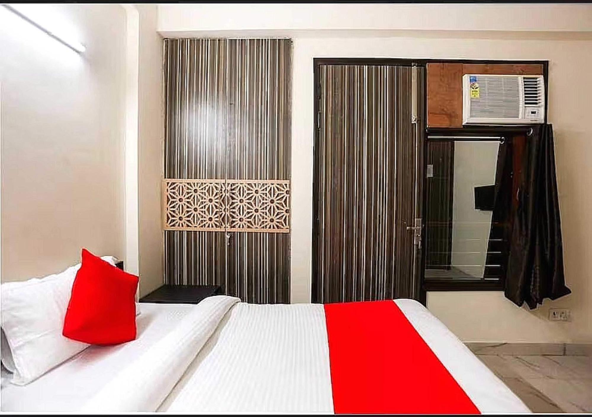 Hotel O Rl Residency Ghaziabad Exteriör bild